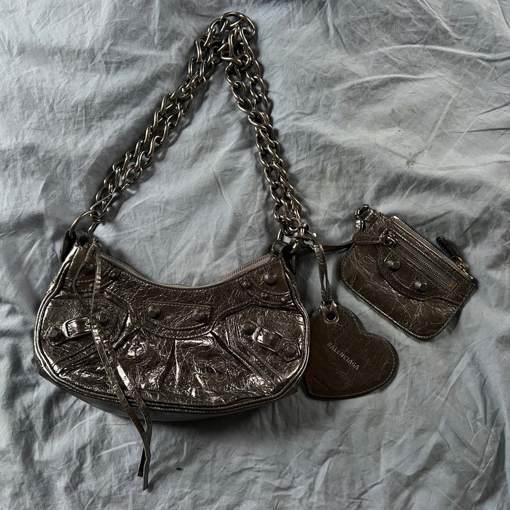 balenciaga silver le cagole